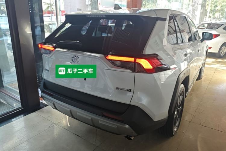 Used Toyota RAV4 2022 2.0L CVT 4x4 Style Plus Edition Rear Right 45 Deg