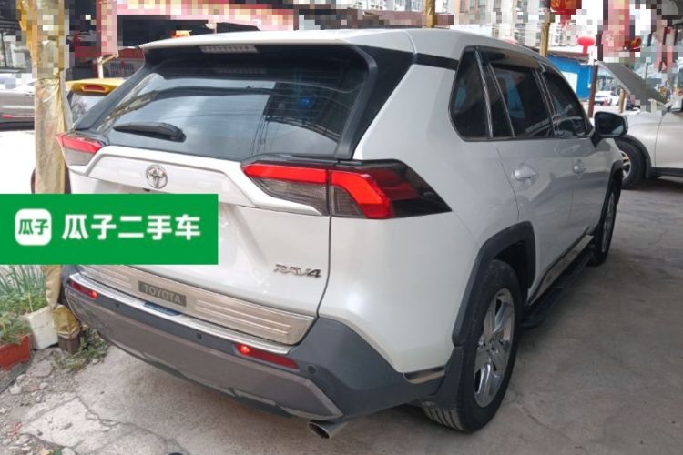 Used Toyota RAV4 2022 2.0L CVT Two-Wheel Drive Fashion Edition Rear Right 45 Deg