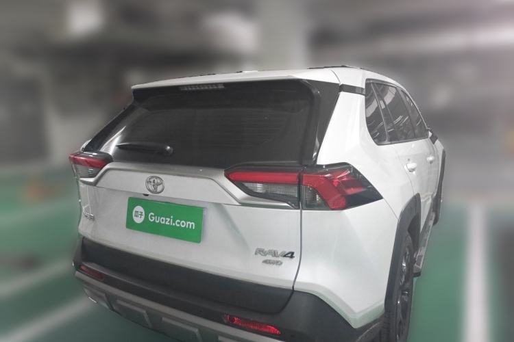 Used Toyota RAV4 2022 2.0L CVT Four-Wheel Drive Premium Edition Rear