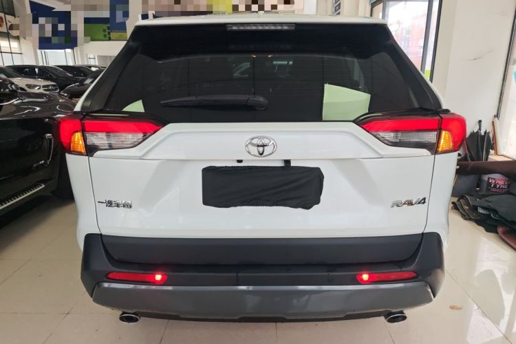Used Toyota RAV4 2022 2.0L CVT Two-Wheel Drive Fashion Plus Edition Rear