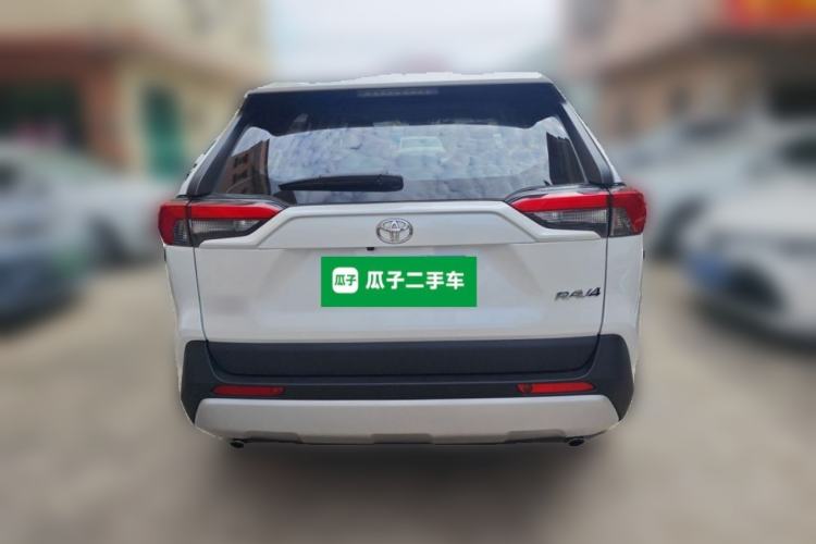 Used Toyota RAV4 2022 2.0L CVT Two-Wheel Drive Fashion Plus Edition Rear