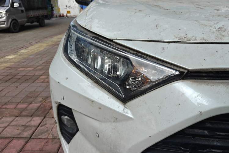 Used Toyota RAV4 2022 2.0L CVT Two-Wheel Drive Fashion Plus Edition Right Front Headlight