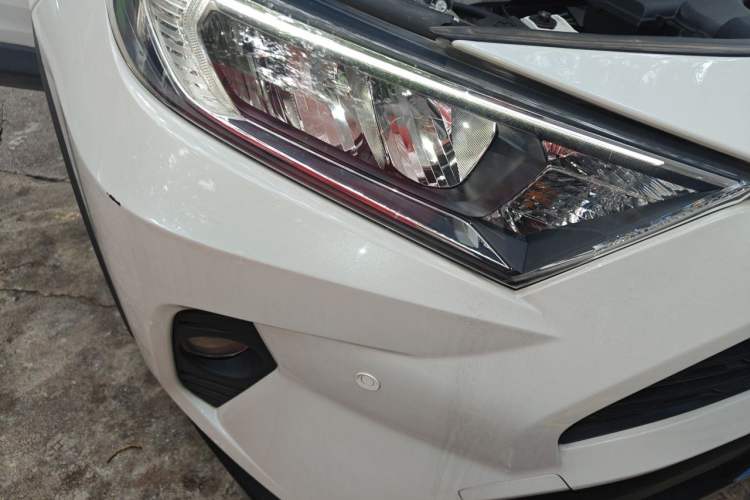 Used Toyota RAV4 2022 2.0L CVT Two-Wheel Drive Fashion Edition Right Front Headlight