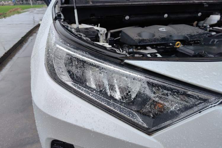 Used Toyota RAV4 2022 2.0L CVT Two-Wheel Drive Fashion Plus Edition Right Front Headlight