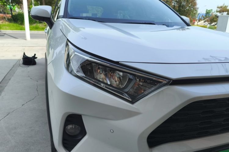 Used Toyota RAV4 2022 2.0L CVT Two-Wheel Drive Fashion Plus Edition Right Front Headlight
