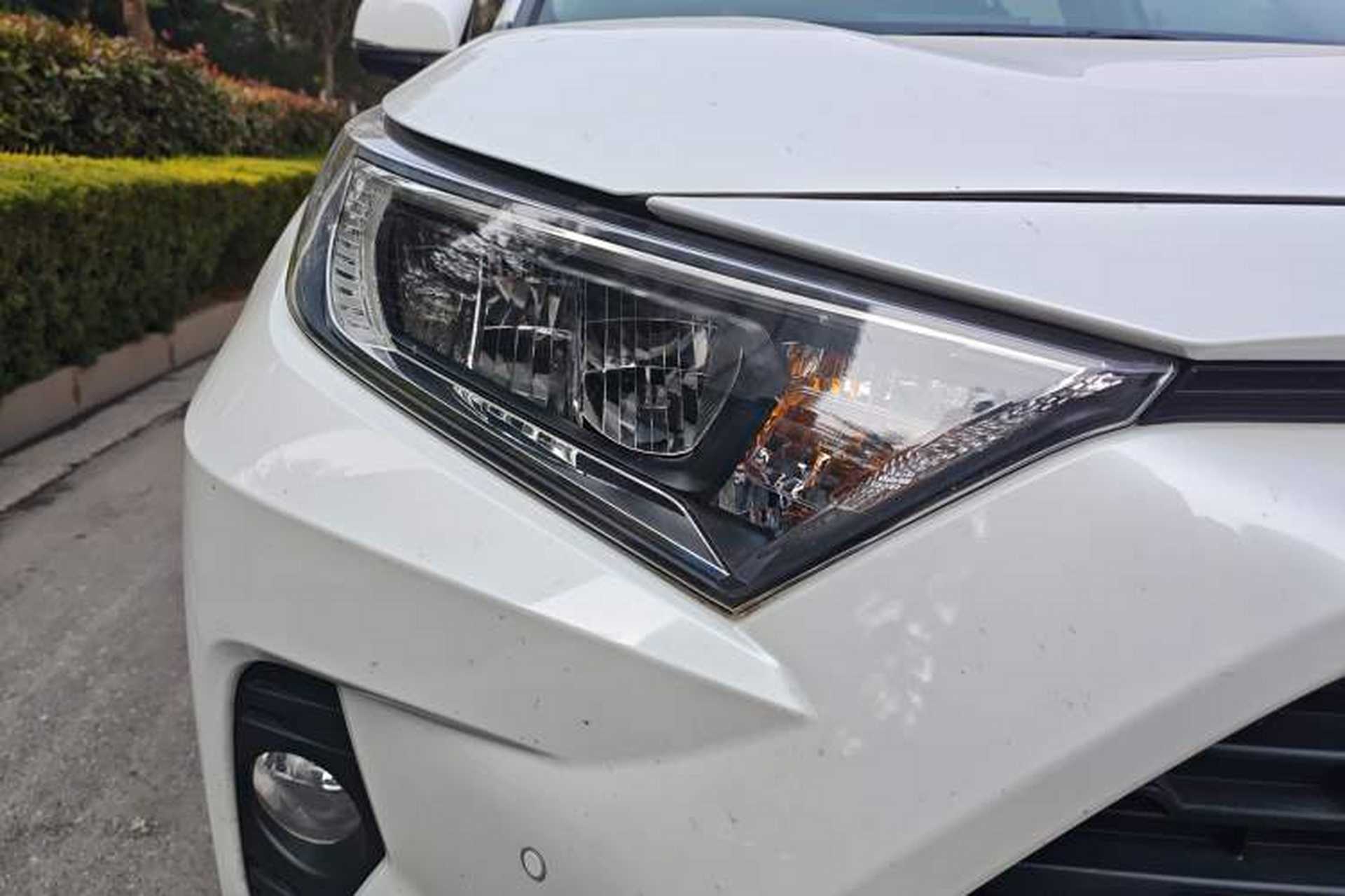 Used Toyota RAV4 2022 2.0L CVT Two-Wheel Drive Fashion Plus Edition Right Front Headlight