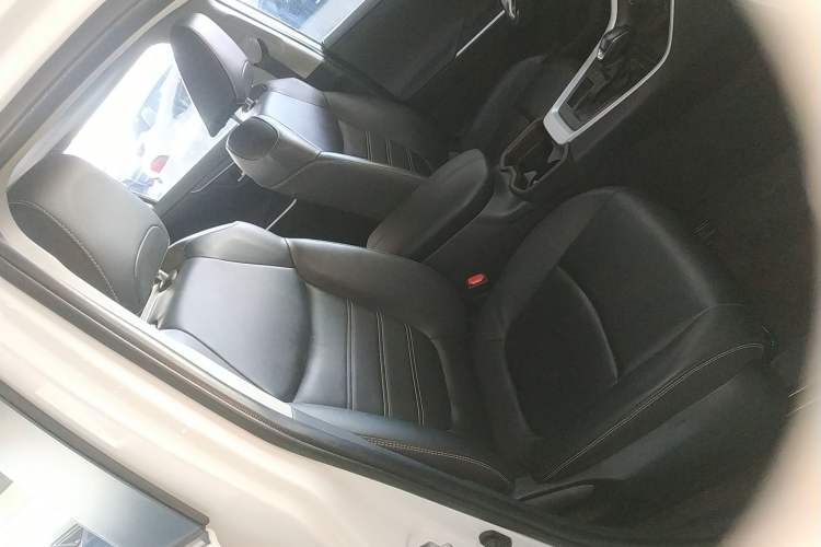 Used Toyota RAV4 2022 2.0L CVT Two-Wheel Drive Fashion Plus Edition Right Front Seat