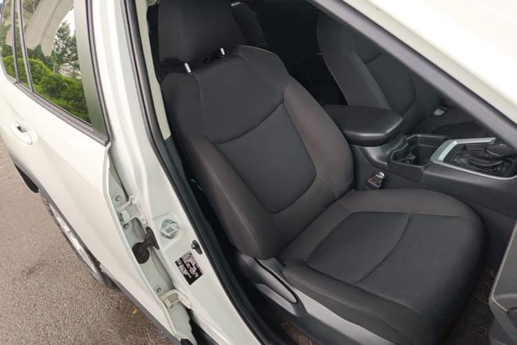 Used Toyota RAV4 2022 2.0L CVT Two-Wheel Drive Urban Edition Right Front Seat