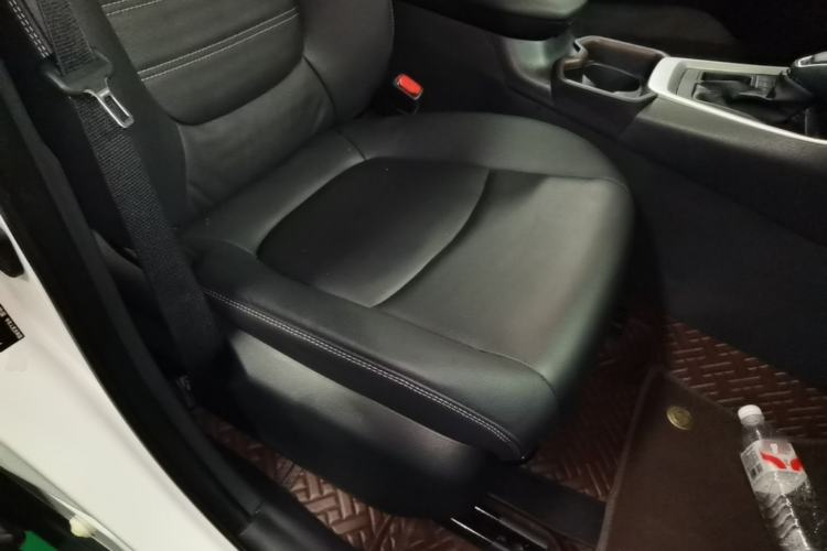 Used Toyota RAV4 2022 2.0L CVT Two-Wheel Drive Fashion Plus Edition Right Front Seat