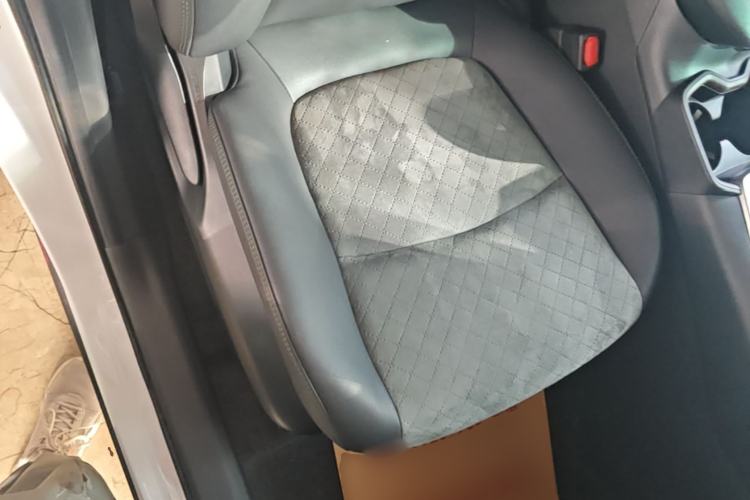 Used Toyota RAV4 2022 2.0L CVT 4x4 Style Plus Edition Right Front Seat