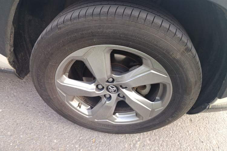 Used Toyota RAV4 2022 2.0L CVT Two-Wheel Drive Fashion Plus Edition Right Front Wheel Hub