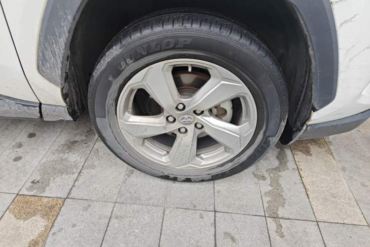 Used Toyota RAV4 2022 2.0L CVT Two-Wheel Drive Fashion Plus Edition Right Front Wheel Hub
