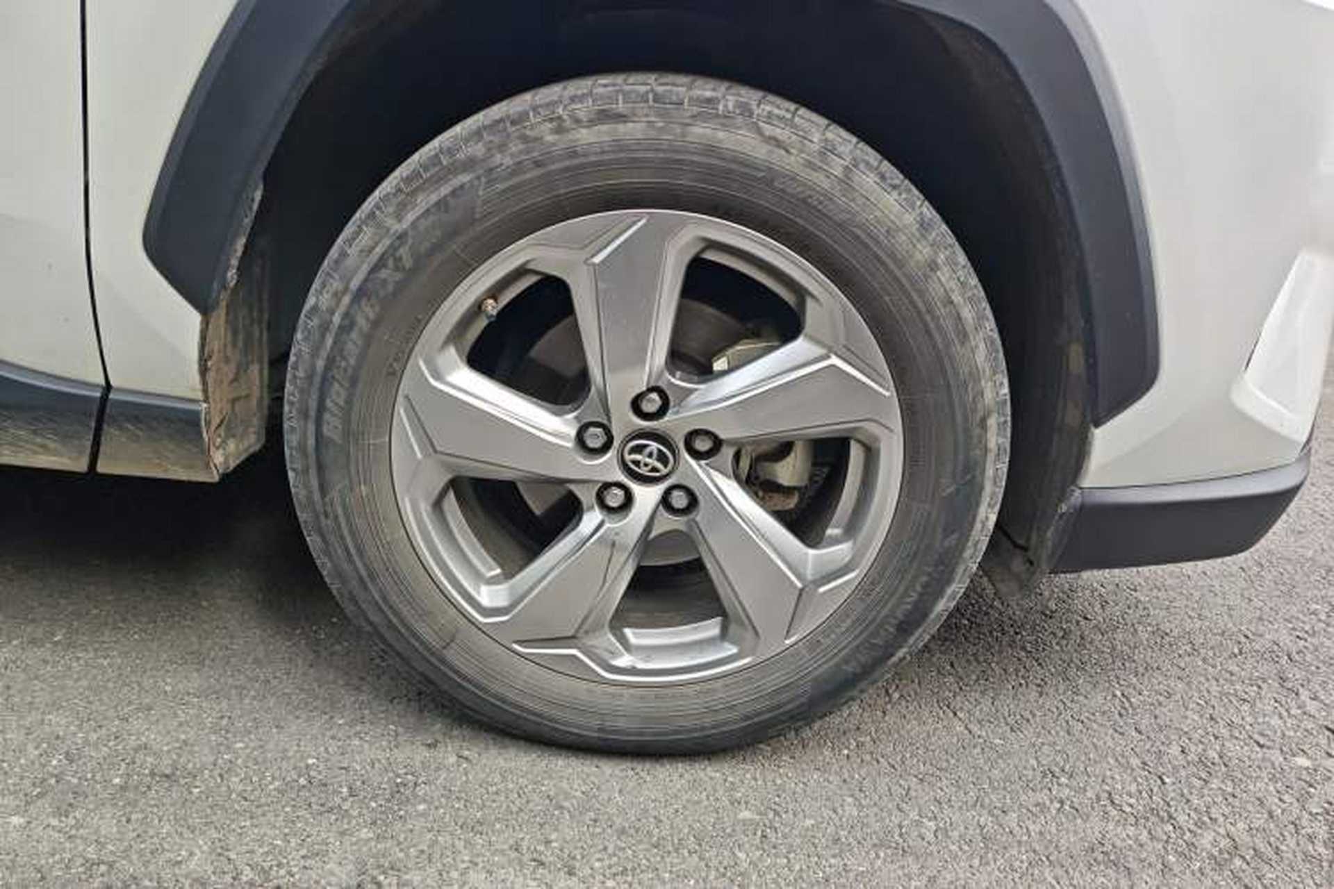 Used Toyota RAV4 2022 2.0L CVT Two-Wheel Drive Fashion Plus Edition Right Front Wheel Hub
