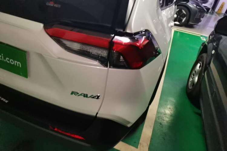 Used Toyota RAV4 2022 2.0L CVT Two-Wheel Drive Fashion Plus Edition Right Rear Taillight