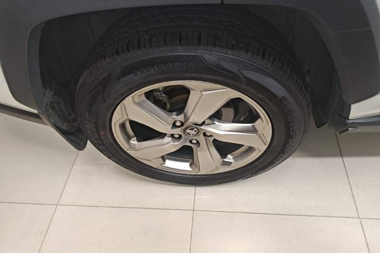 Used Toyota RAV4 2022 2.0L CVT Two-Wheel Drive Fashion Plus Edition Right Rear Wheel Hub