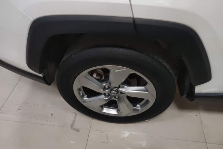 Used Toyota RAV4 2022 2.0L CVT Two-Wheel Drive Fashion Plus Edition Right Rear Wheel Hub