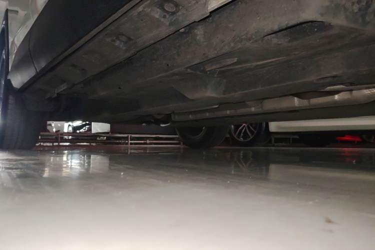 Used Toyota RAV4 2022 2.0L CVT Two-Wheel Drive Fashion Edition Right Side Sill