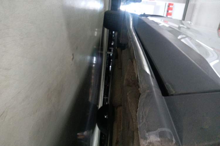Used Toyota RAV4 2022 Dual-Engine 2.5L E-CVT Four-Wheel Drive Elite Plus Edition Right Side Sill