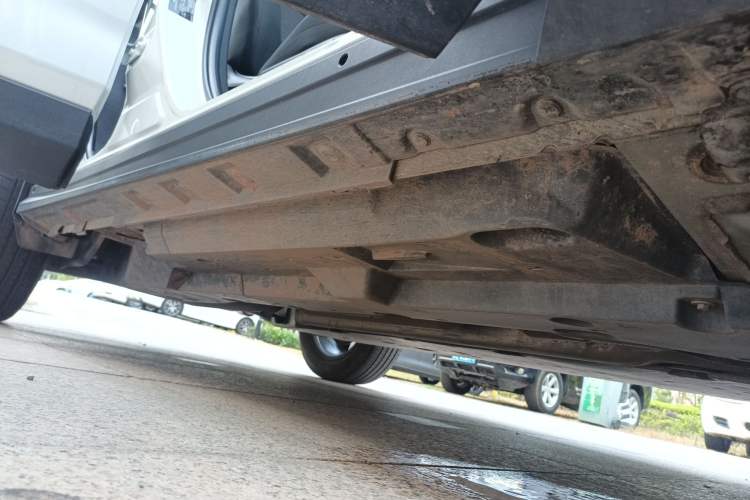 Used Toyota RAV4 2022 2.0L CVT Two-Wheel Drive Fashion Edition Right Side Sill