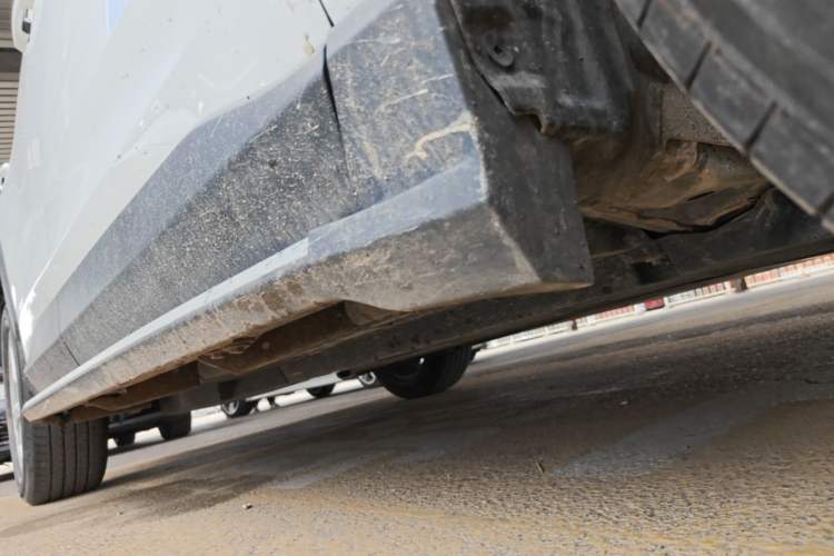 Used Toyota RAV4 2022 2.0L CVT Two-Wheel Drive Fashion Edition Right Side Sill