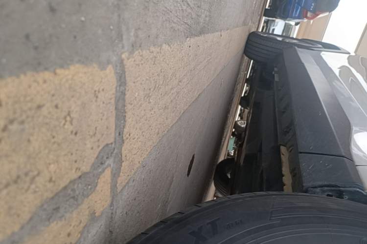 Used Toyota RAV4 2022 2.0L CVT Two-Wheel Drive Fashion Plus Edition Right Side Sill