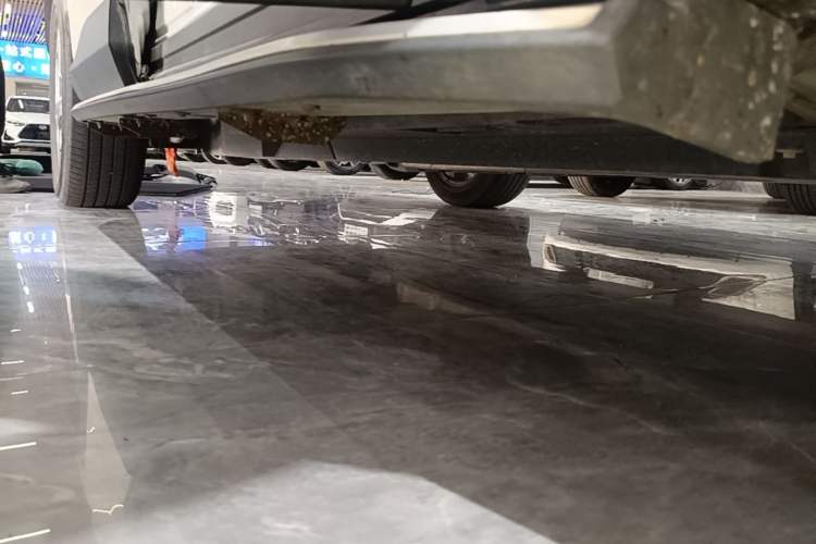 Used Toyota RAV4 2022 2.0L CVT Two-Wheel Drive Fashion Plus Edition Right Side Sill