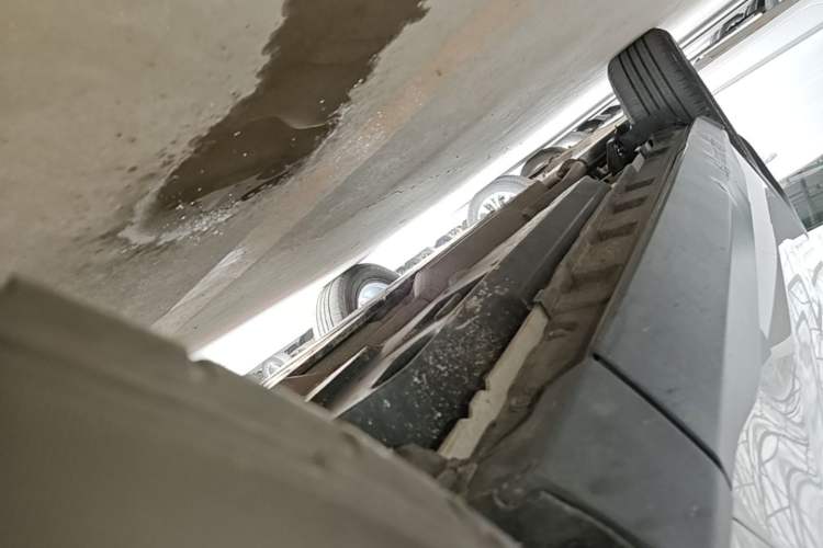 Used Toyota RAV4 2022 Dual-Engine 2.5L E-CVT Four-Wheel Drive Flagship Edition Right Side Sill