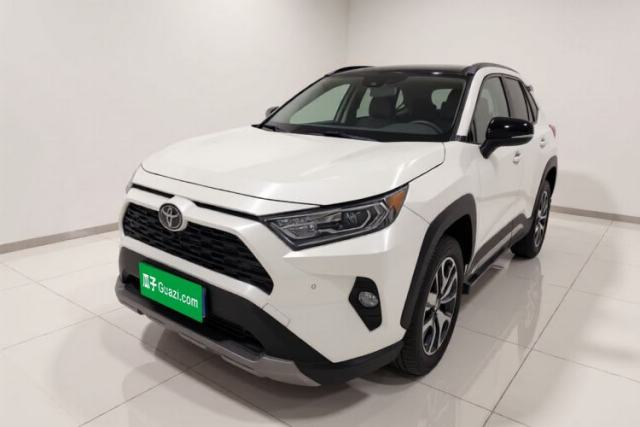Used Toyota RAV4 2022 2.0L CVT Four-Wheel Drive Premium Edition