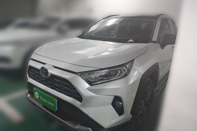 Used Toyota RAV4 2022 2.0L CVT Four-Wheel Drive Premium Edition Guazi used car, China used car export, Used car for sale, Used  cars, Cheapest cars for sale