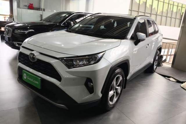 Used Toyota RAV4 2022 2.0L CVT Two-Wheel Drive Fashion Plus Edition