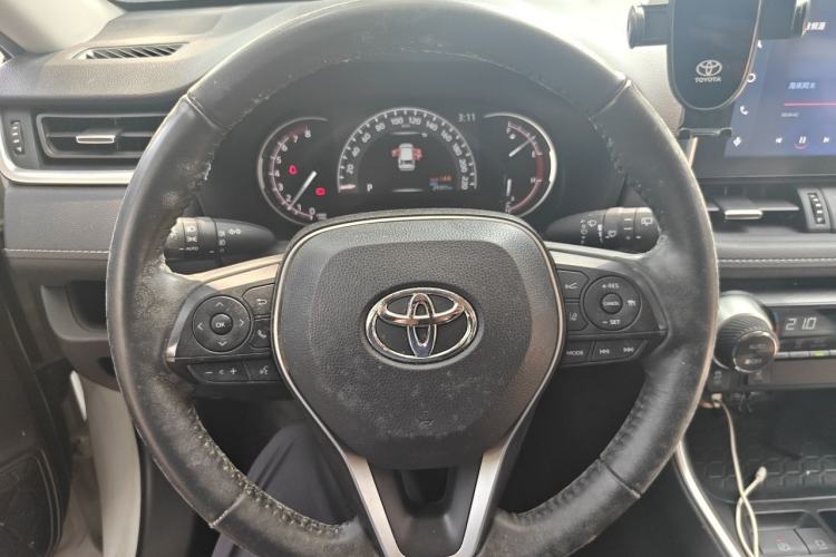 Used Toyota RAV4 2022 2.0L CVT Two-Wheel Drive Fashion Plus Edition Steering Wheel