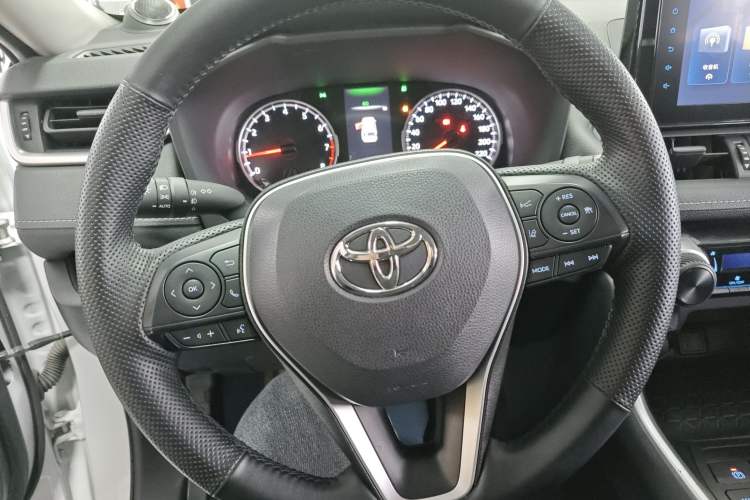 Used Toyota RAV4 2022 2.0L CVT Two-Wheel Drive Urban Edition Steering Wheel