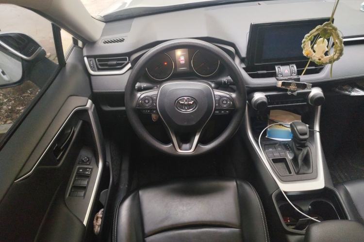 Used Toyota RAV4 2022 2.0L CVT Two-Wheel Drive Urban Edition Steering Wheel