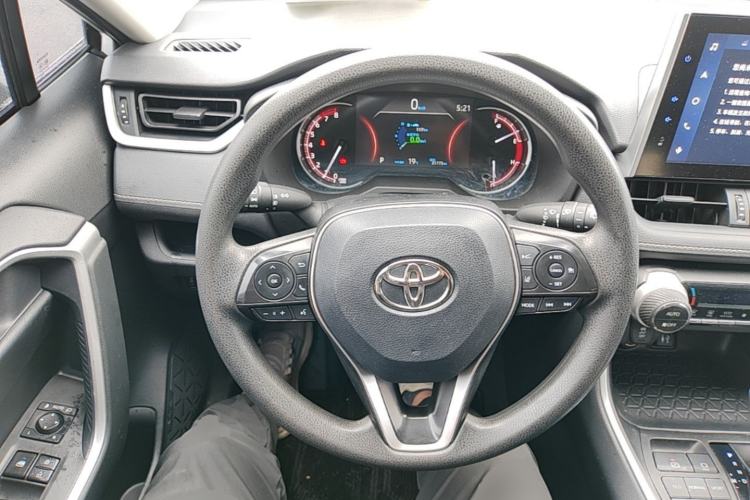Used Toyota RAV4 2022 2.0L CVT Two-Wheel Drive Fashion Edition Steering Wheel