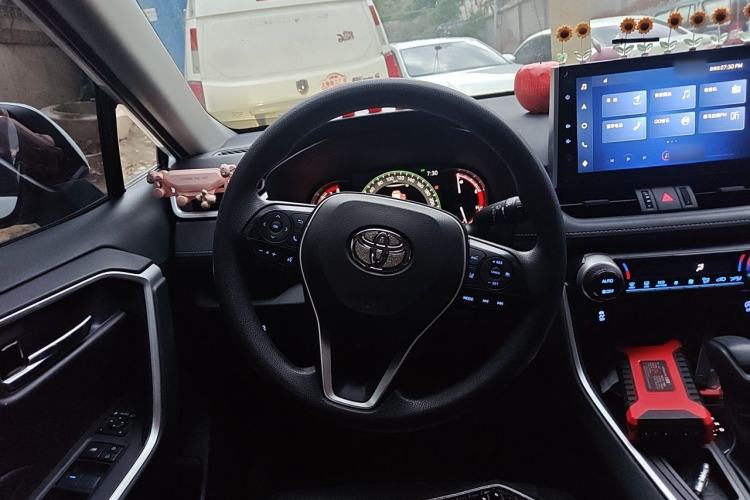 Used Toyota RAV4 2022 2.0L CVT Two-Wheel Drive Fashion Edition Steering Wheel