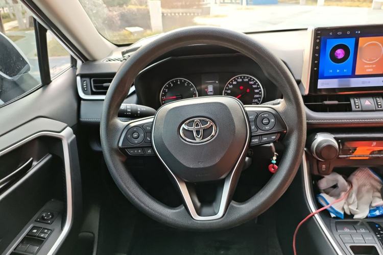 Used Toyota RAV4 2022 2.0L CVT Two-Wheel Drive Urban Edition Steering Wheel