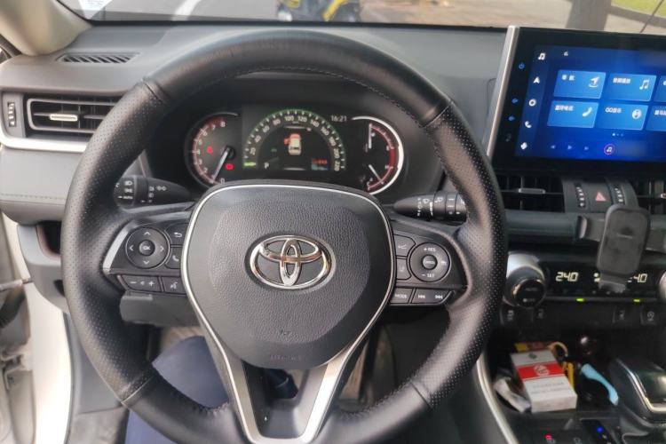 Used Toyota RAV4 2022 2.0L CVT Four-Wheel Drive Premium Edition Steering Wheel