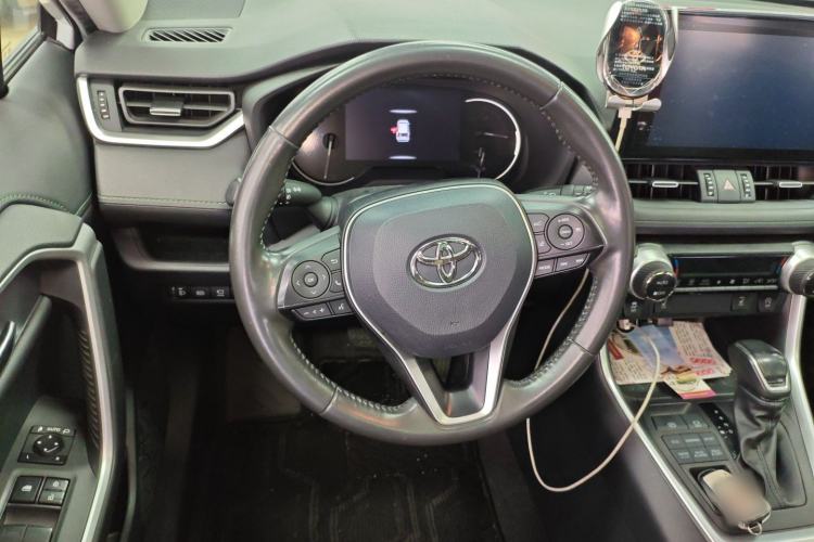 Used Toyota RAV4 2022 2.0L CVT 4x4 Style Plus Edition Steering Wheel