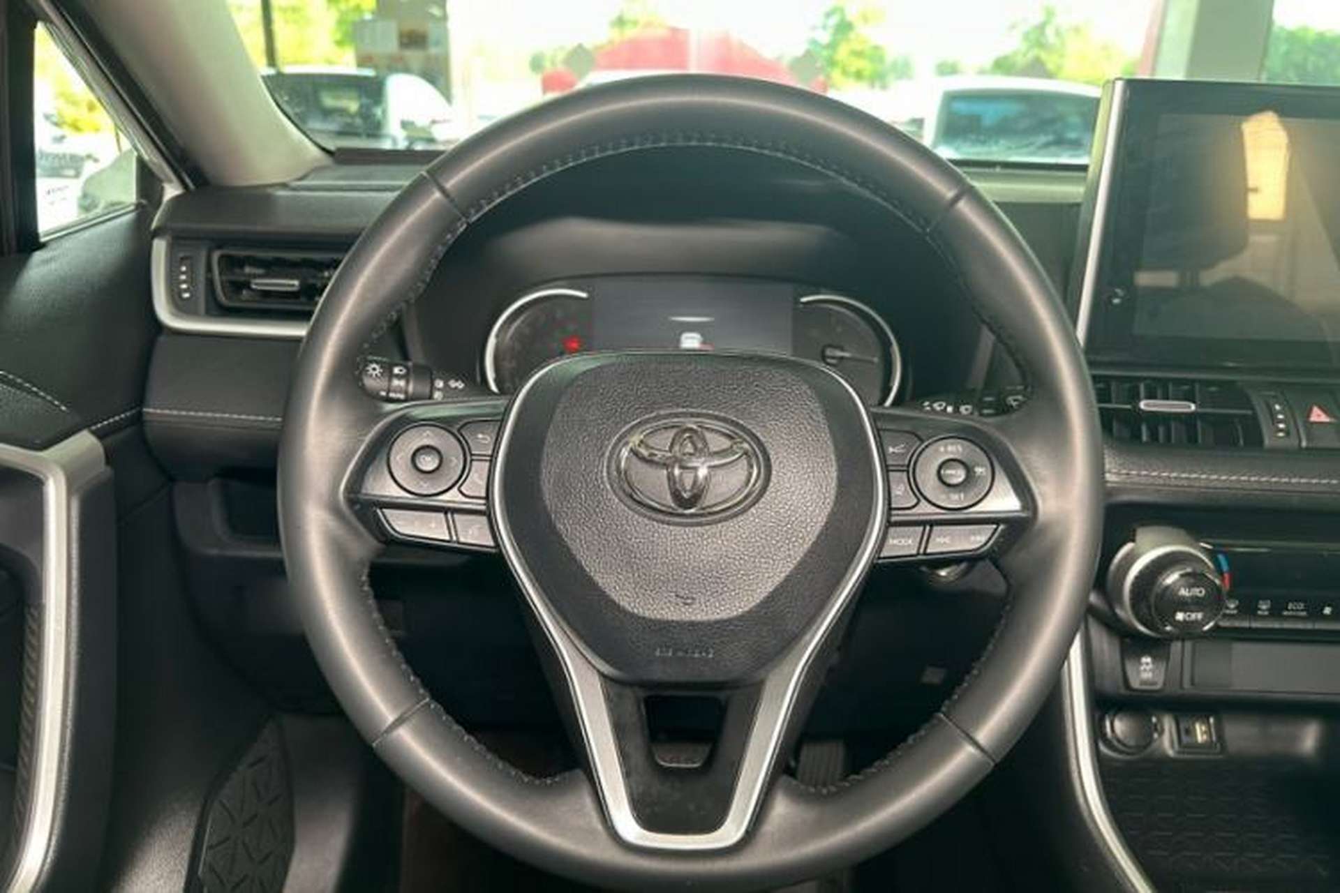 Used Toyota RAV4 2022 2.0L CVT Two-Wheel Drive Fashion Plus Edition Steering Wheel