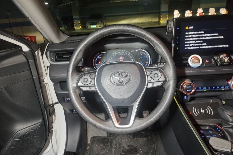 Used Toyota RAV4 2022 Dual-Engine 2.5L E-CVT Two-Wheel Drive Elite Edition Steering Wheel
