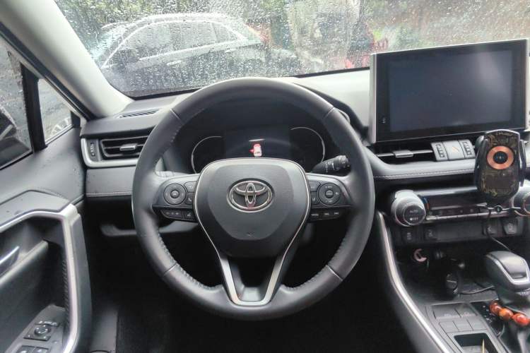 Used Toyota RAV4 2022 2.0L CVT Two-Wheel Drive Fashion Plus Edition Steering Wheel
