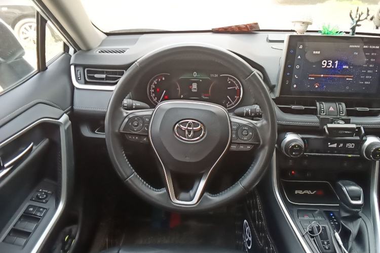 Used Toyota RAV4 2022 2.0L CVT Two-Wheel Drive Fashion Plus Edition Steering Wheel