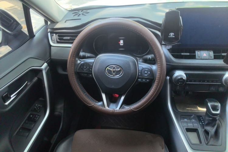 Used Toyota RAV4 2022 2.0L CVT Two-Wheel Drive Fashion Plus Edition Steering Wheel