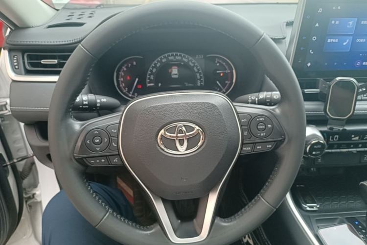 Used Toyota RAV4 2022 2.0L CVT Two-Wheel Drive Fashion Plus Edition Steering Wheel