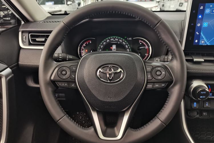 Used Toyota RAV4 2022 2.0L CVT Two-Wheel Drive Fashion Edition Steering Wheel