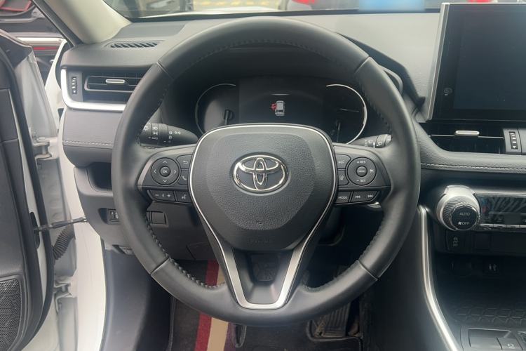 Used Toyota RAV4 2022 2.0L CVT Two-Wheel Drive Fashion Plus Edition Steering Wheel