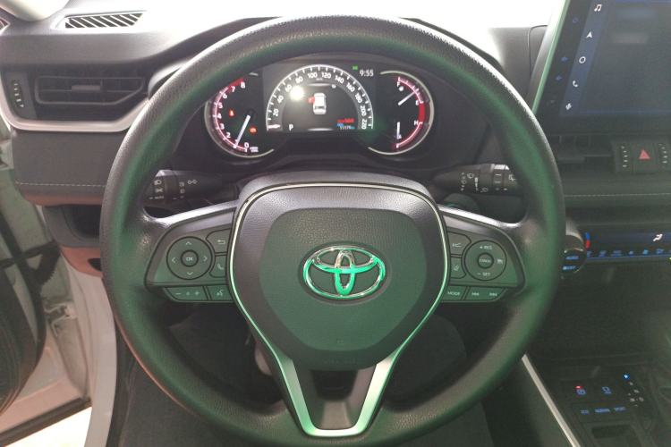 Used Toyota RAV4 2022 2.0L CVT Two-Wheel Drive Fashion Edition Steering Wheel