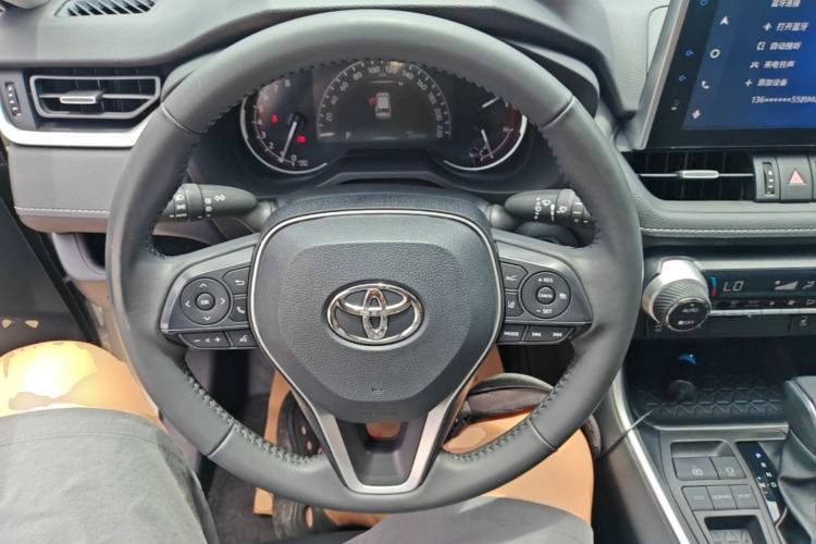 Used Toyota RAV4 2022 2.0L CVT Two-Wheel Drive Fashion Plus Edition Steering Wheel