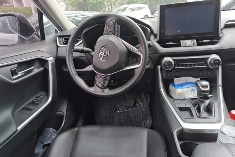 Used Toyota RAV4 2022 2.0L CVT Two-Wheel Drive Fashion Plus Edition Steering Wheel