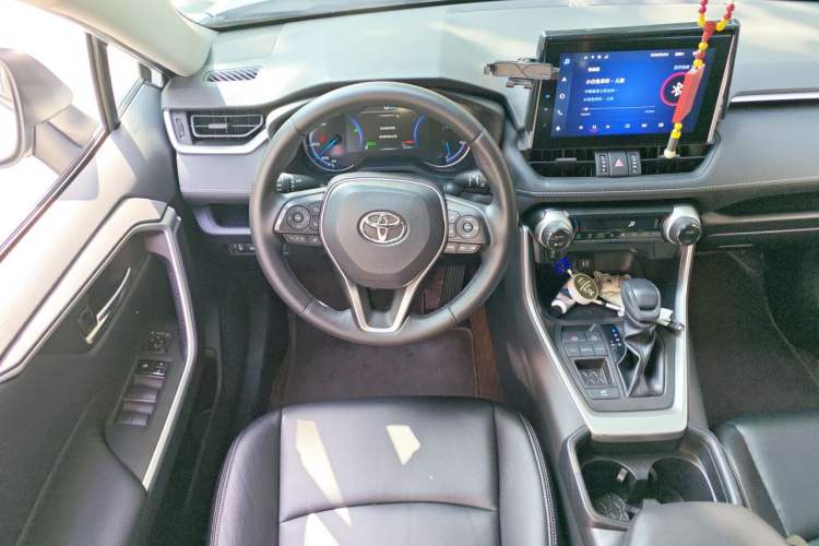 Used Toyota RAV4 2022 Dual-Engine 2.5L E-CVT Two-Wheel Drive Elite Edition Steering Wheel